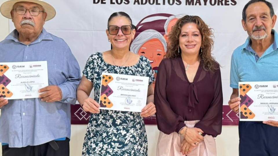 Realiza Gobierno de Sonora torneo de dominó para adultos mayores